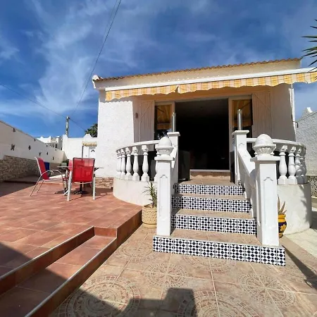 Traditional With Private Pool Sm591